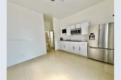 2516 Cleveland St #B, Hollywood, FL 33020 - Photo 3