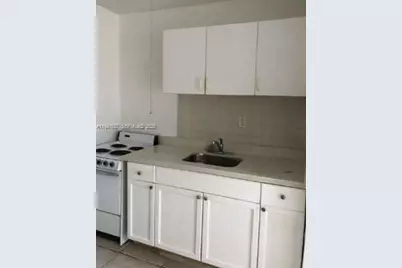 320 NW 2nd Ave #2, Hallandale Beach, FL 33009 - Photo 7