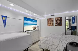 671 NE 195th St, Miami, FL 33179 - Photo 35