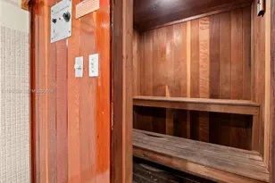 671 NE 195th St, Miami, FL 33179 - Photo 59