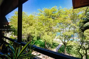 671 NE 195th St, Miami, FL 33179 - Photo 51