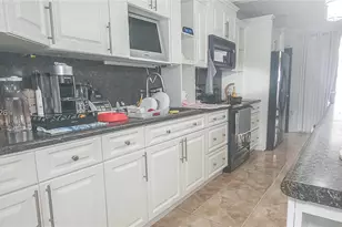 10330 NW 36th Ct, Miami, FL 33147 - Photo 7