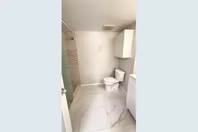 17600 NW 68th Ave #B2002, Hialeah, FL 33015 - Photo 19