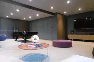 68 SE 6th St, Miami, FL 33131 - Photo 47