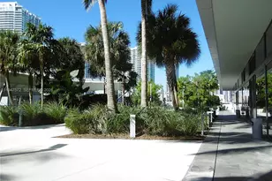 68 SE 6th St, Miami, FL 33131 - Photo 39