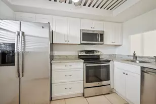 117 Royal Pk Dr, Oakland Park, FL 33309 - Photo 3