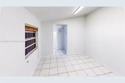 151 W 44th St, Hialeah, FL 33012 - Photo 35