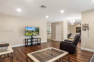 11071 SW 30th Ct, Davie, FL 33328 - Photo 3