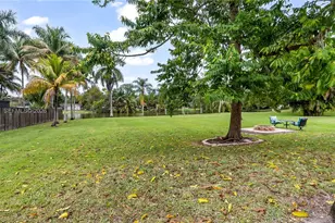 11071 SW 30th Ct, Davie, FL 33328 - Photo 37