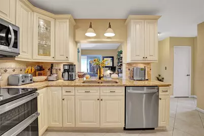 230 SE 4th St, Dania Beach, FL 33004 - Photo 27