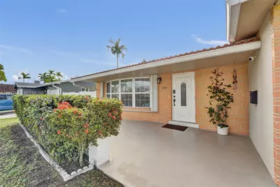230 SE 4th St, Dania Beach, FL 33004 - Photo 9