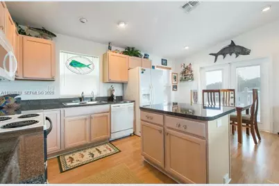 11 Flamingo Rd, Key Largo, FL 33037 - Photo 19