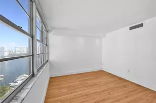 18041 Biscayne Blvd, Aventura, FL 33160 - Photo 13