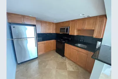 555 NE 15th St #24B, Miami, FL 33132 - Photo 3