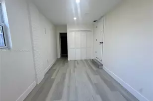 10521 NW 35th Ct, Miami, FL 33147 - Photo 17