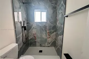 10521 NW 35th Ct, Miami, FL 33147 - Photo 9