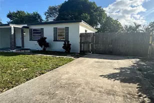10521 NW 35th Ct, Miami, FL 33147 - Photo 3