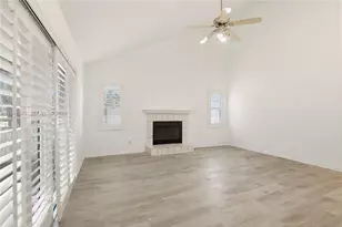 10402 Ashley Oaks Dr, Riverview, FL 33578 - Photo 9