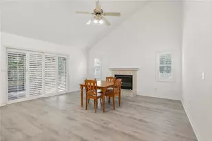 10402 Ashley Oaks Dr, Riverview, FL 33578 - Photo 11