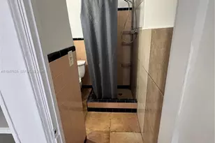 921 N 17th Ct, Hollywood, FL 33020 - Photo 21