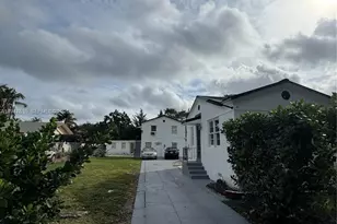 921 N 17th Ct, Hollywood, FL 33020 - Photo 21
