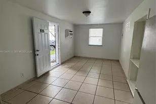 921 N 17th Ct, Hollywood, FL 33020 - Photo 11