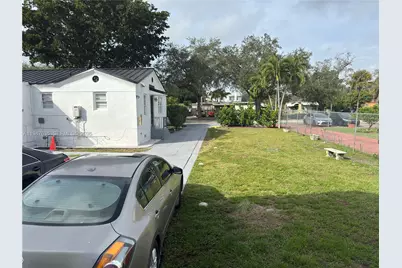 921 N 17th Ct #925, Hollywood, FL 33020 - Photo 21