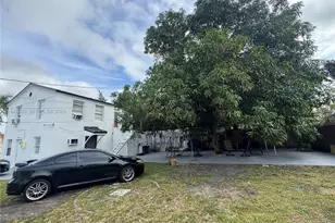 921 N 17th Ct, Hollywood, FL 33020 - Photo 3