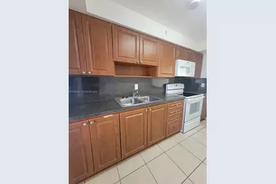 2005 Sans Souci Blvd #303, North Miami, FL 33181 - Photo 3