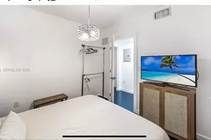 557 Michigan Ave, Miami Beach, FL 33139 - Photo 15