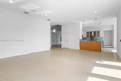 926 Marina Dr #926, Weston, FL 33327 - Photo 7