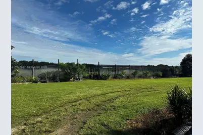 19051 SW 372 St., Homestead, FL 33034 - Photo 1