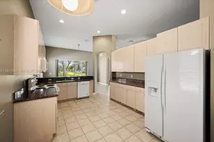 303 NW Somerset Cir, Port Saint Lucie, FL 34983 - Photo 19