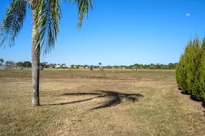 303 NW Somerset Cir, Port Saint Lucie, FL 34983 - Photo 23