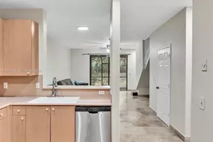 3853 Tree Top Dr, Weston, FL 33332 - Photo 9