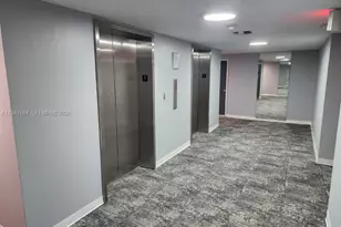 20100 W Country Club Dr, Aventura, FL 33180 - Photo 13