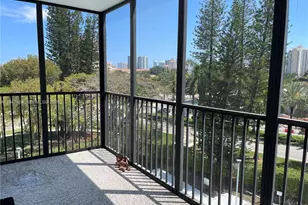 20100 W Country Club Dr, Aventura, FL 33180 - Photo 15