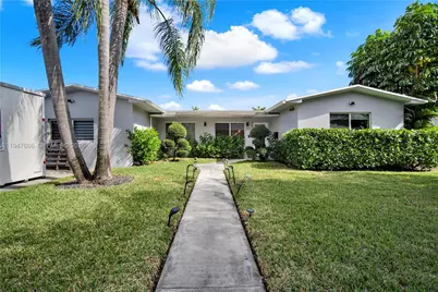 21015 NE 19th Ct, Miami, FL 33179 - Photo 39
