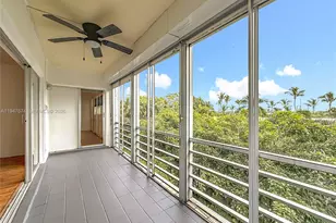 1000 NE 14th Ave, Hallandale Beach, FL 33009 - Photo 33