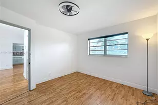 1000 NE 14th Ave, Hallandale Beach, FL 33009 - Photo 25