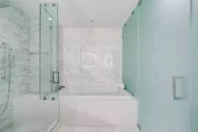 851 NE 1st Ave #3408, Miami, FL 33132 - Photo 17