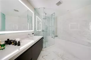 851 NE 1st Ave, Miami, FL 33132 - Photo 15