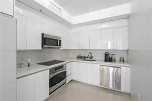 90 SW 3rd St, Miami, FL 33130 - Photo 11