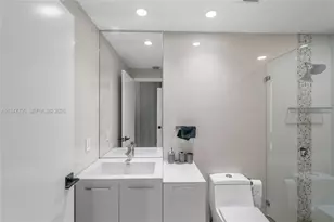 90 SW 3rd St, Miami, FL 33130 - Photo 35