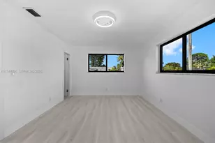 709 SW 4th Ct, Hallandale Beach, FL 33009 - Photo 27