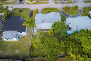 709 SW 4th Ct, Hallandale Beach, FL 33009 - Photo 53