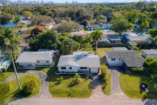 709 SW 4th Ct, Hallandale Beach, FL 33009 - Photo 47