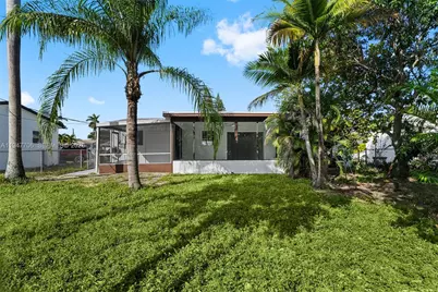 709 SW 4th Ct, Hallandale Beach, FL 33009 - Photo 41