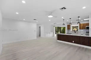 709 SW 4th Ct, Hallandale Beach, FL 33009 - Photo 1