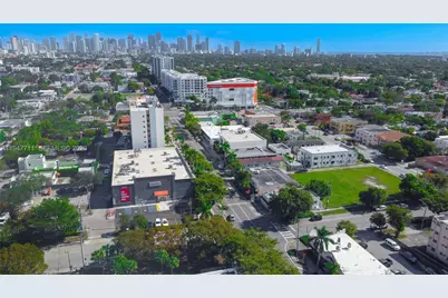 2298 SW 8th St, Miami, FL 33135 - Photo 21